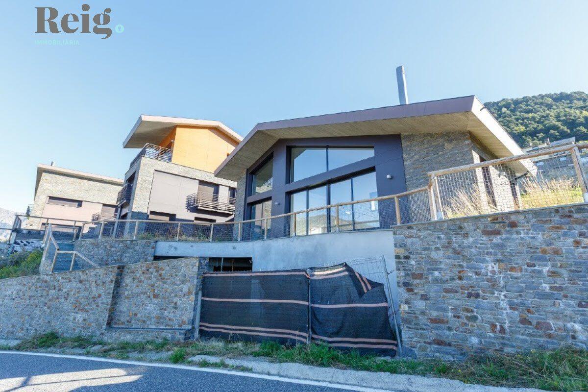 Espectacular chalet de obra nueva