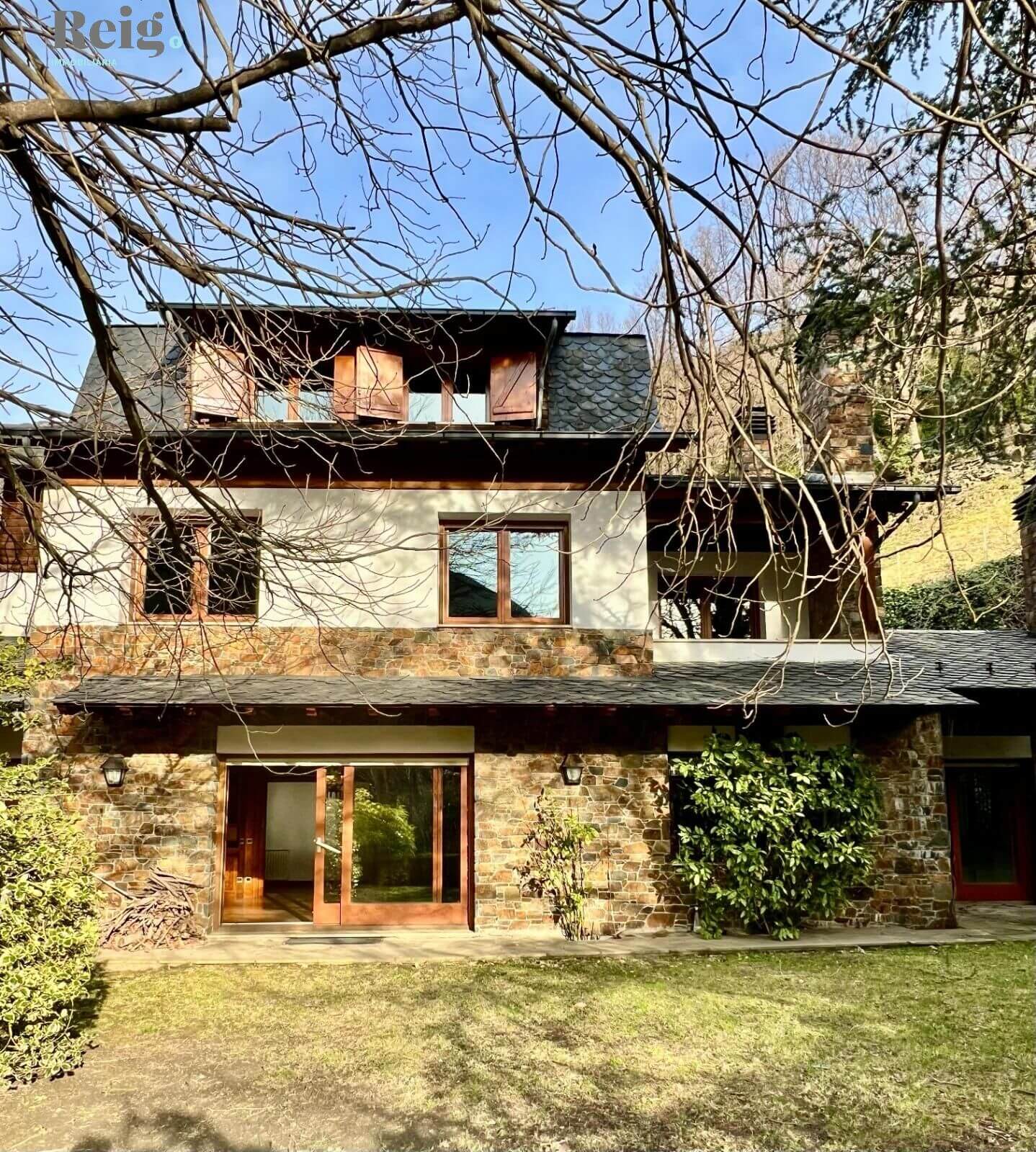 Casa impresionante con muchas posibilidades en Sant Julià - imagen 4