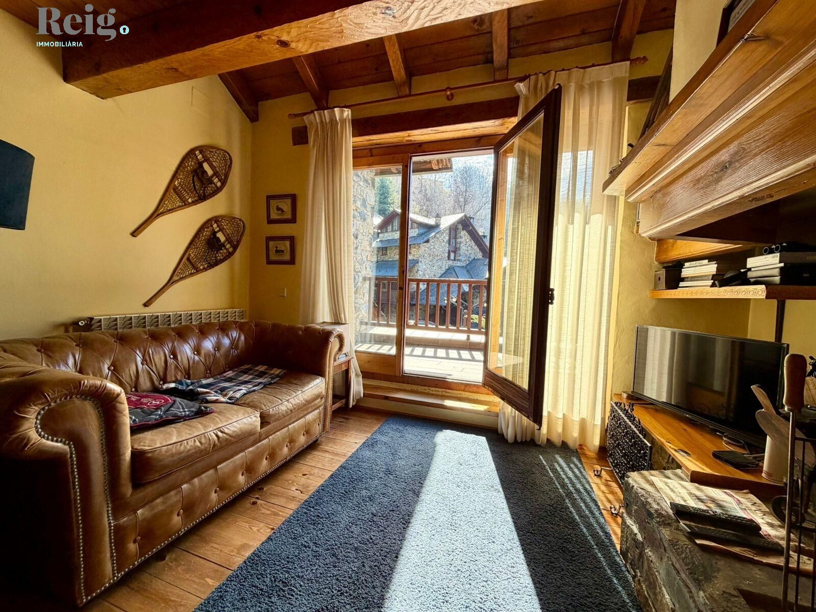 Impresionante casa al estilo rústico en Ordino - imagen 17
