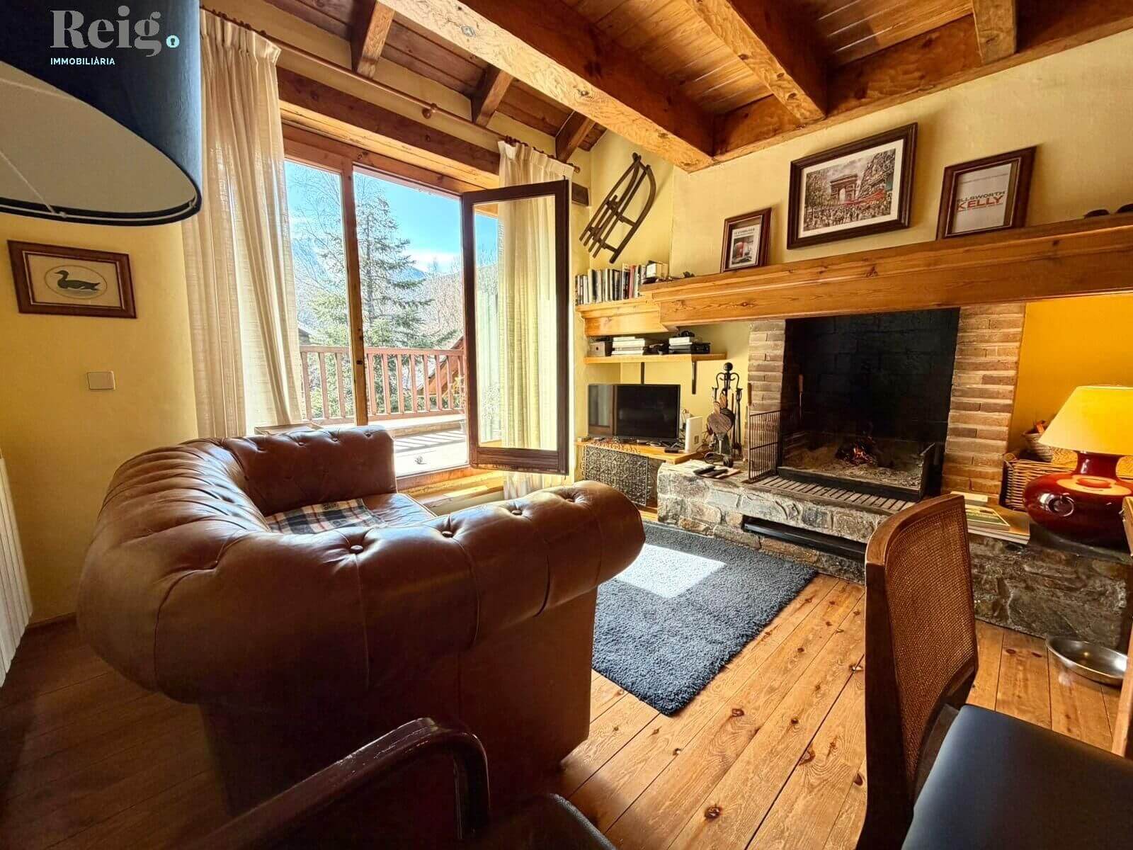 Impresionante casa al estilo rústico en Ordino - imagen 5